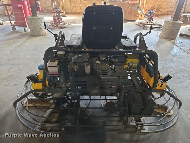 image for item EQ3804 2016 Walker Neuson CRT48-57K power trowel