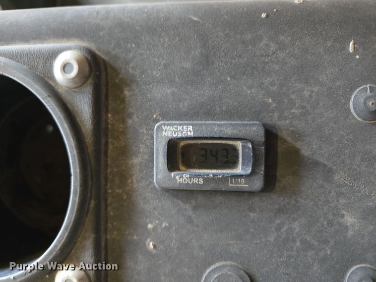 image for item EQ3804 2016 Walker Neuson CRT48-57K power trowel