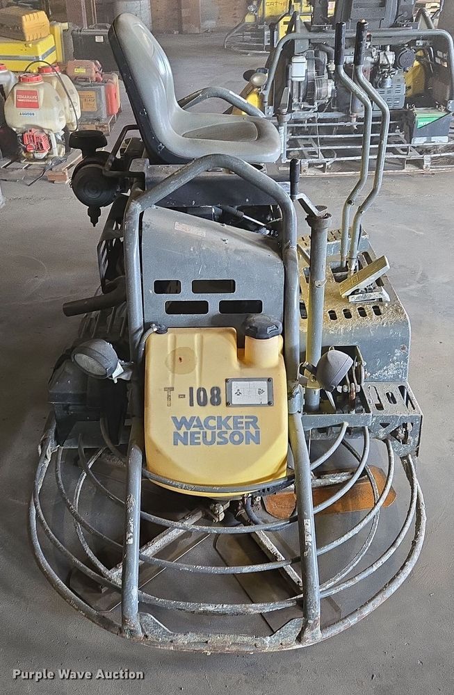 image for item EQ3805 2016 Walker Neuson CRT48-57K power trowel