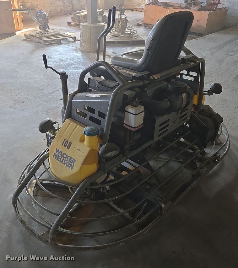 image for item EQ3805 2016 Walker Neuson CRT48-57K power trowel