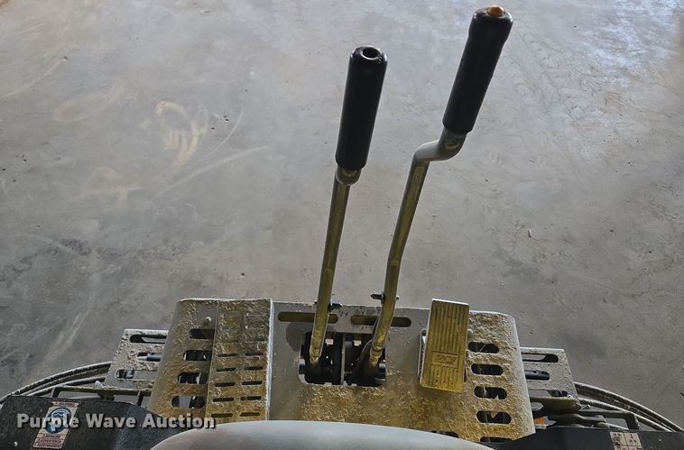 image for item EQ3805 2016 Walker Neuson CRT48-57K power trowel