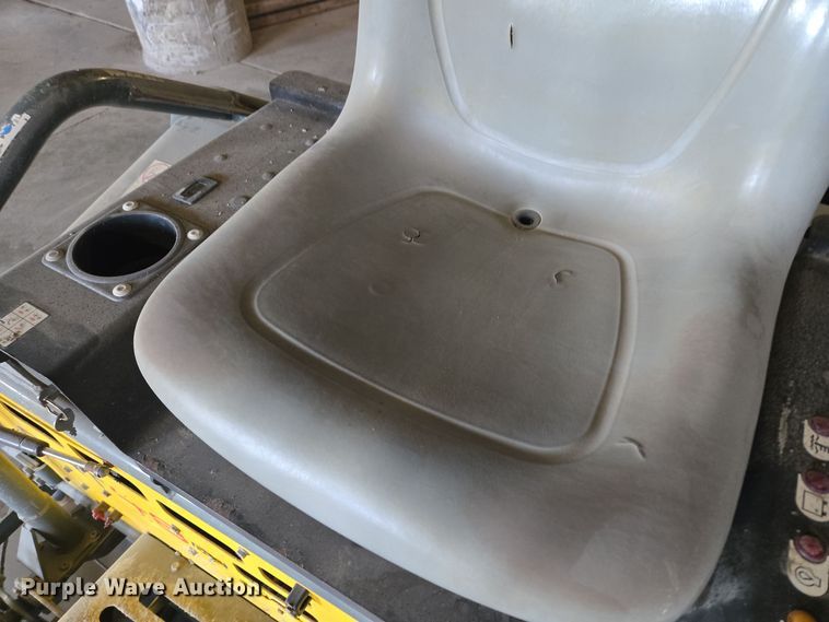 image for item EQ3805 2016 Walker Neuson CRT48-57K power trowel