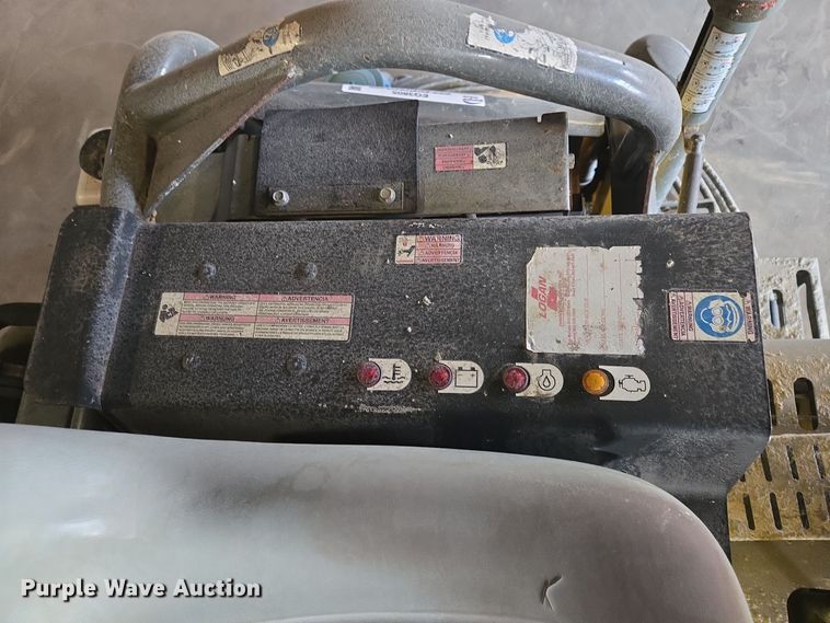 image for item EQ3805 2016 Walker Neuson CRT48-57K power trowel