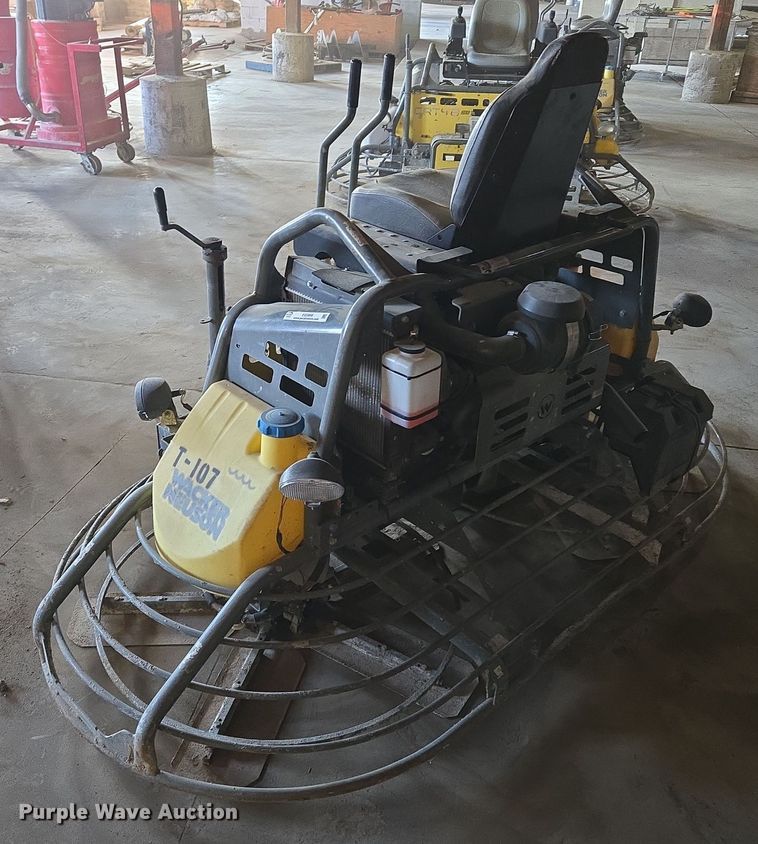 image for item EQ3806 2016 Wacker Neuson CRT48-57K power trowel