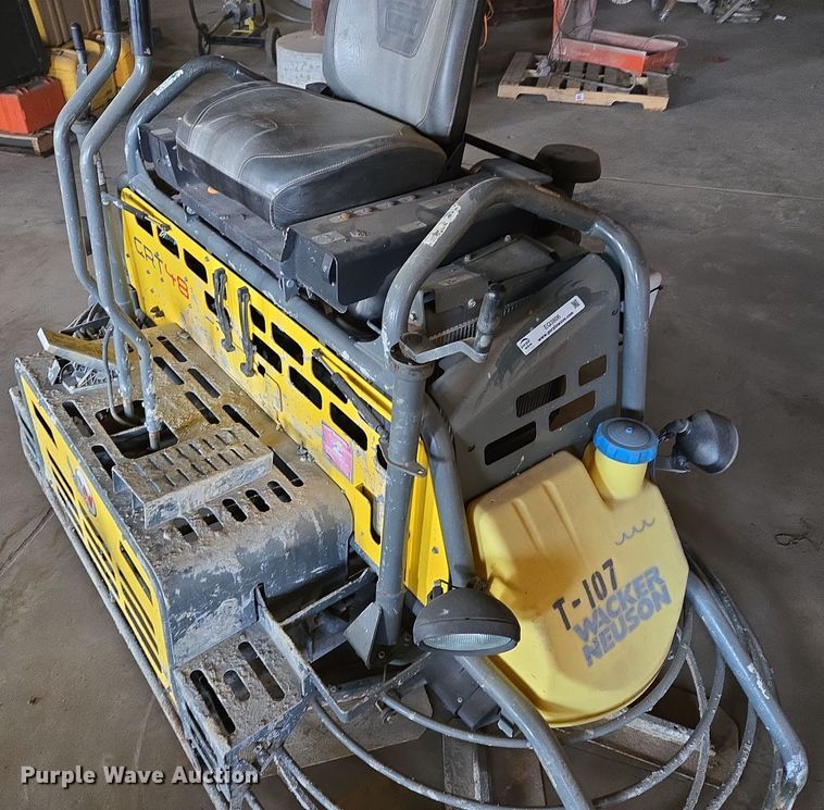 image for item EQ3806 2016 Wacker Neuson CRT48-57K power trowel