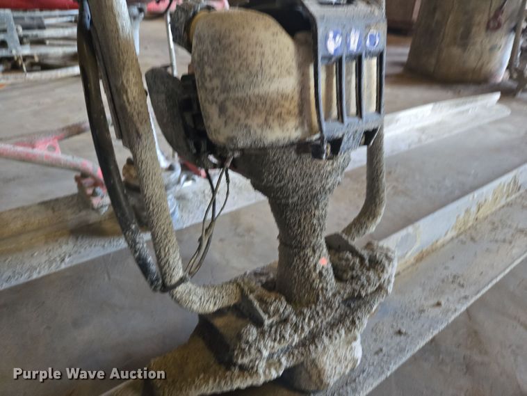 image for item EQ3807 (3) power screeds