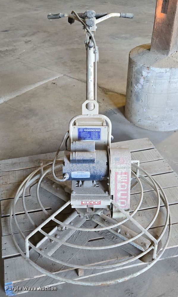 image for item EQ3824 Edco T364B-2L power trowel