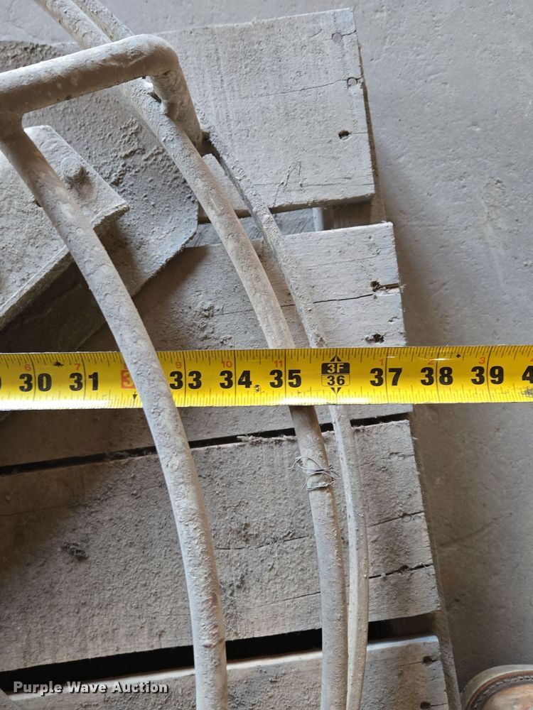 image for item EQ3824 Edco T364B-2L power trowel