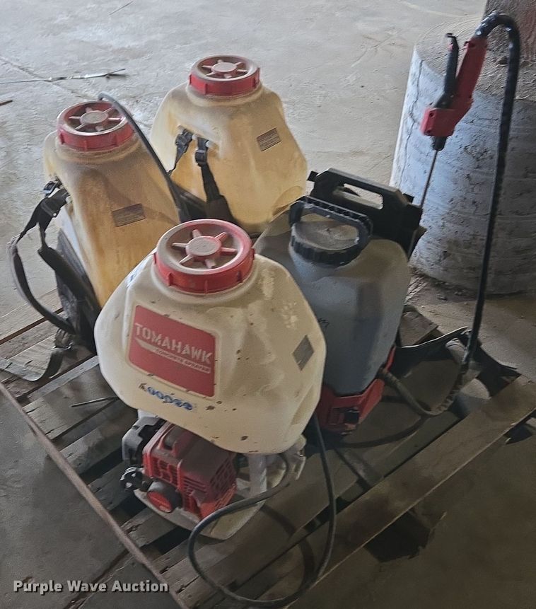 image for item EQ3825 (4) concrete sprayers