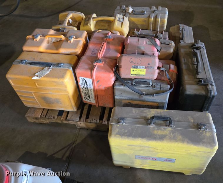 image for item EQ3826 Surveying equipment 