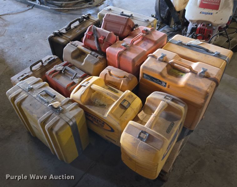 image for item EQ3826 Surveying equipment 