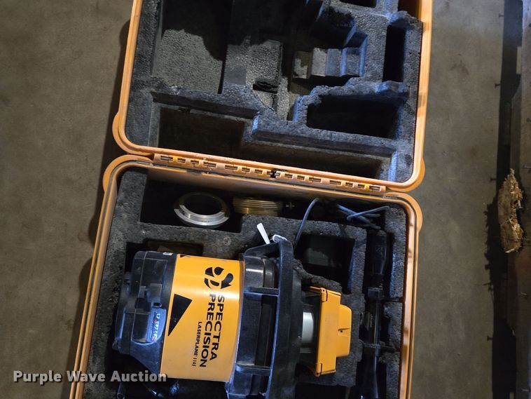 image for item EQ3826 Surveying equipment 