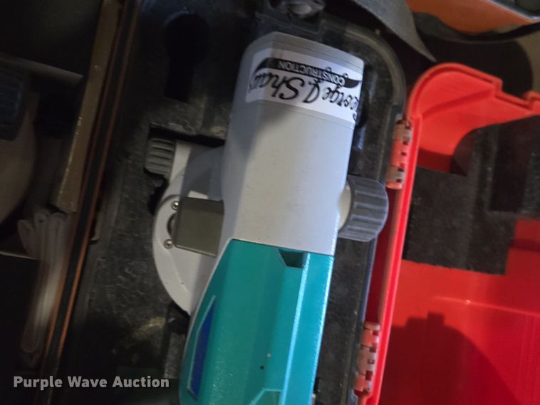 image for item EQ3826 Surveying equipment 