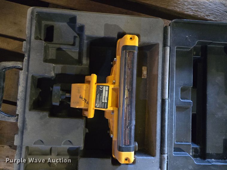 image for item EQ3826 Surveying equipment 