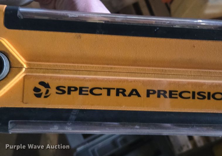 image for item EQ3826 Surveying equipment 