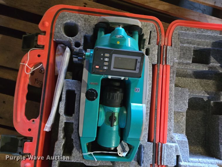 image for item EQ3826 Surveying equipment 