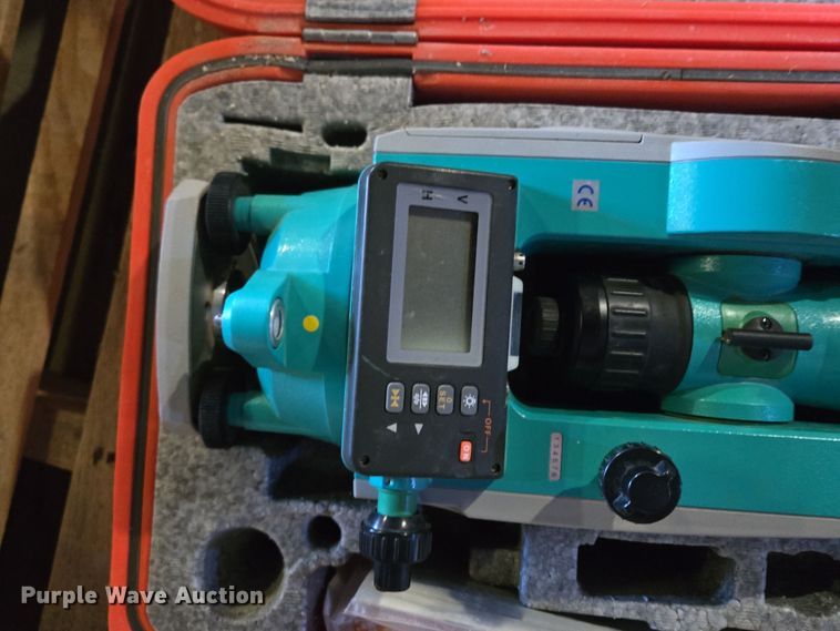 image for item EQ3826 Surveying equipment 