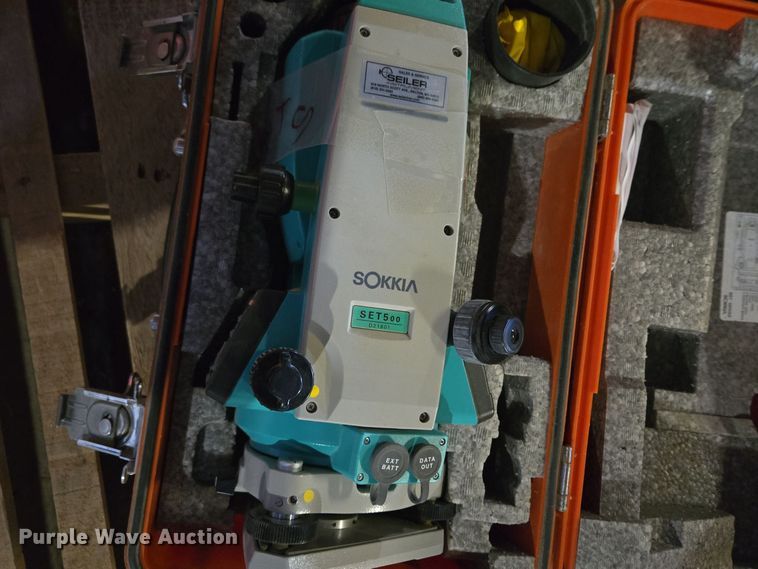 image for item EQ3826 Surveying equipment 