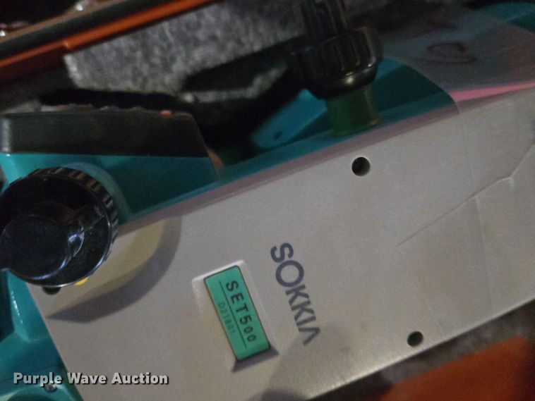 image for item EQ3826 Surveying equipment 