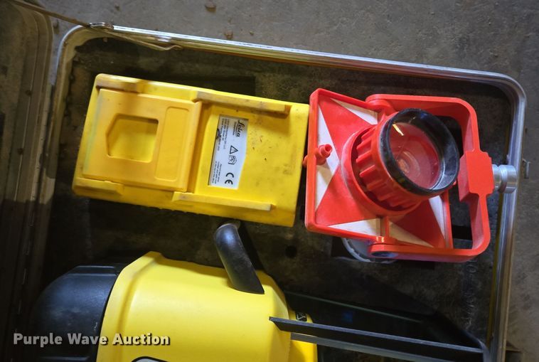 image for item EQ3826 Surveying equipment 
