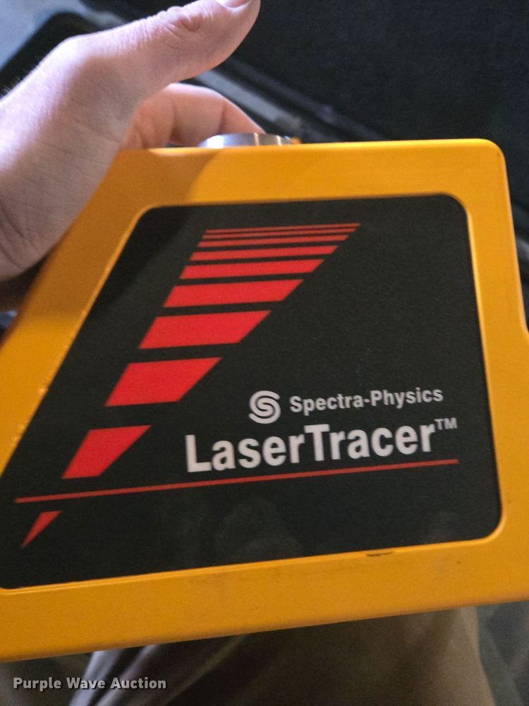 image for item EQ3826 Surveying equipment 