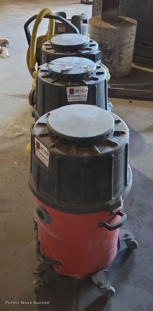 image for item EQ3831 (4) vacuums 