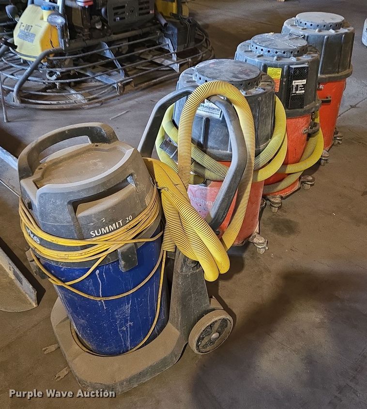 image for item EQ3831 (4) vacuums 