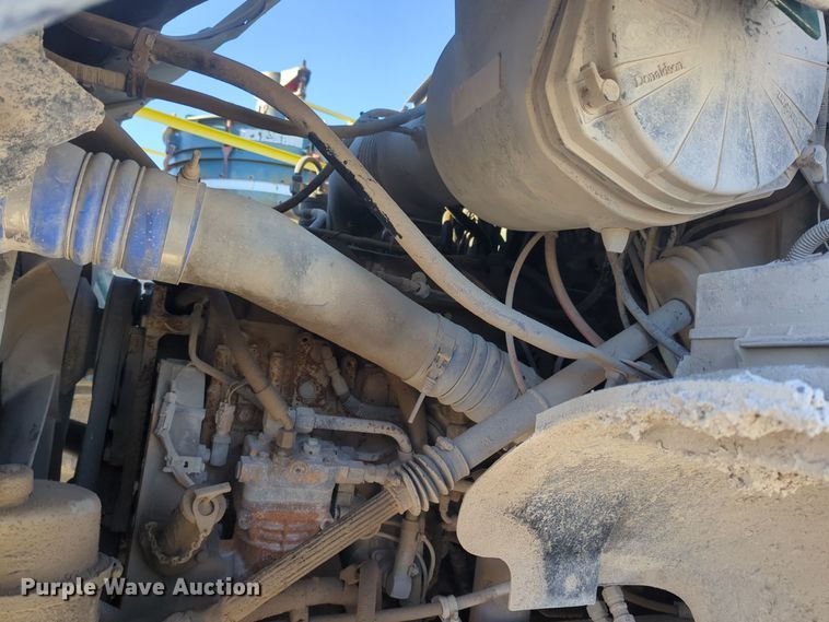 image for item ER4579 2006 Sterling L9500 flatbed truck