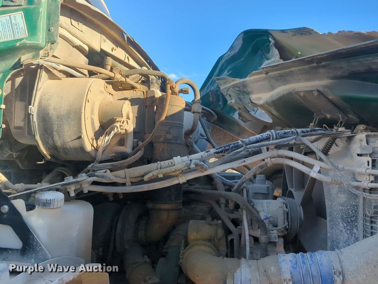 image for item ER4579 2006 Sterling L9500 flatbed truck