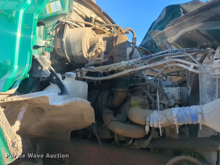 image for item ER4579 2006 Sterling L9500 flatbed truck