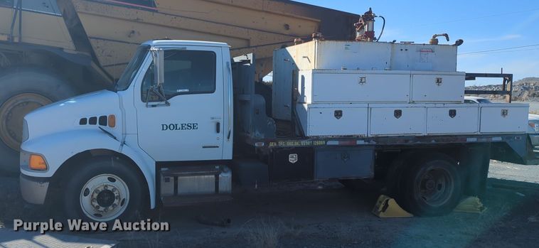 image for item ER4582 2007 Sterling Acterra flatbed truck