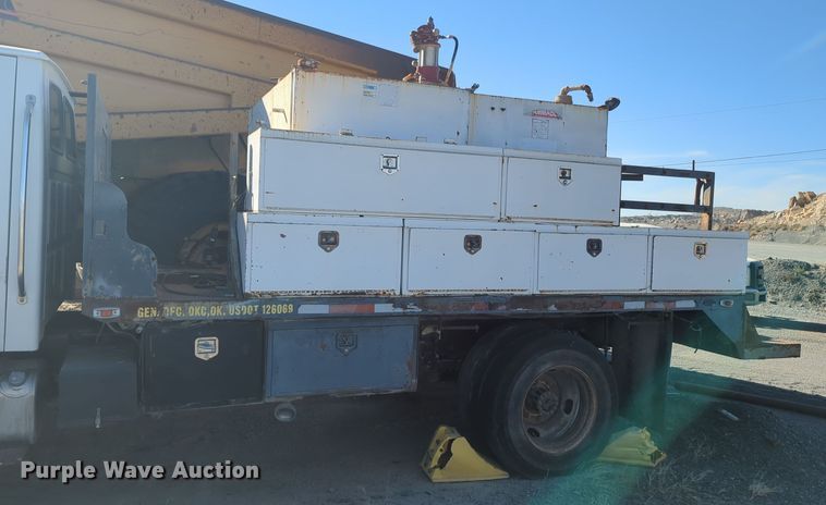 image for item ER4582 2007 Sterling Acterra flatbed truck