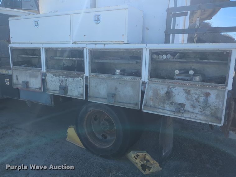 image for item ER4582 2007 Sterling Acterra flatbed truck