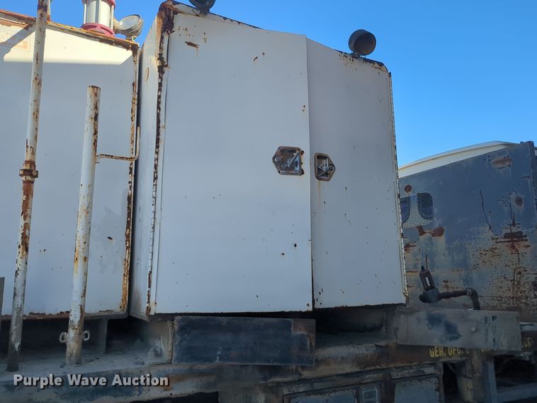 image for item ER4582 2007 Sterling Acterra flatbed truck