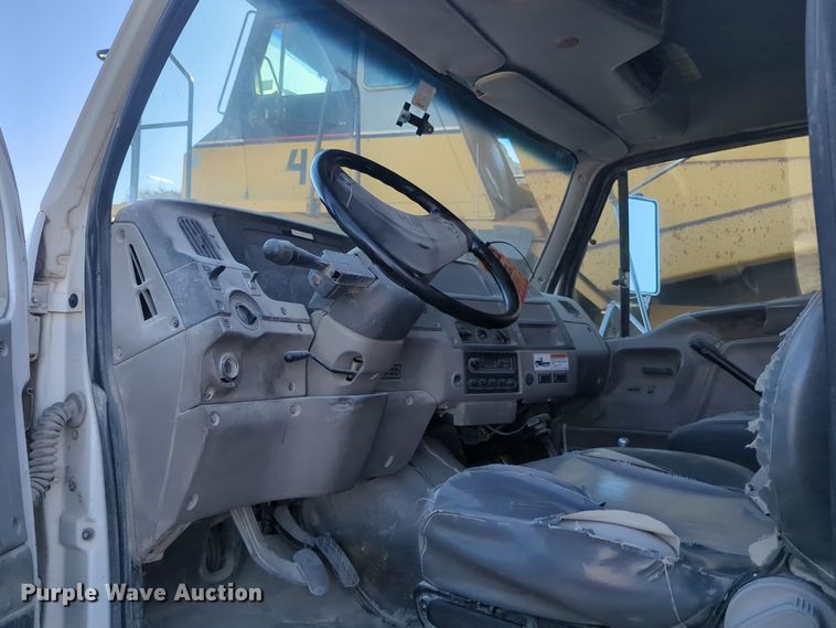 image for item ER4582 2007 Sterling Acterra flatbed truck