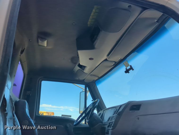 image for item ER4582 2007 Sterling Acterra flatbed truck