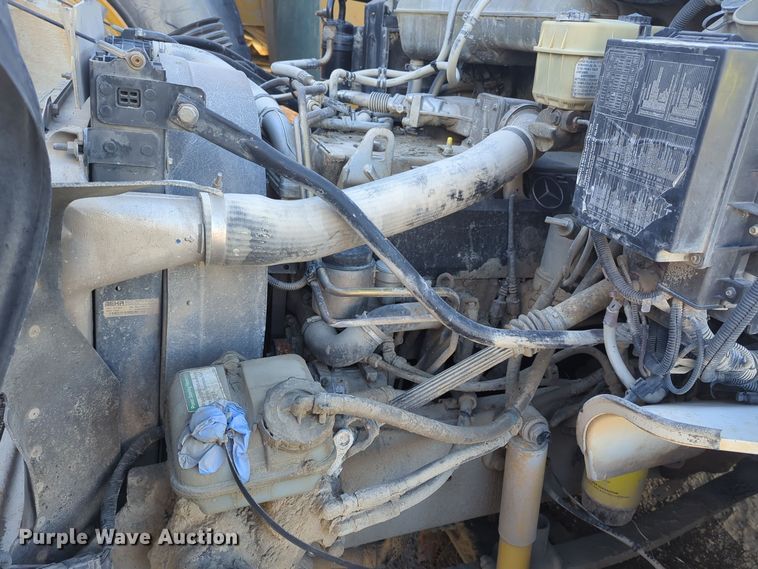 image for item ER4582 2007 Sterling Acterra flatbed truck