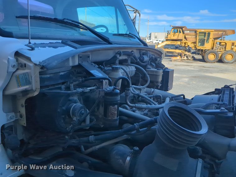 image for item ER4582 2007 Sterling Acterra flatbed truck