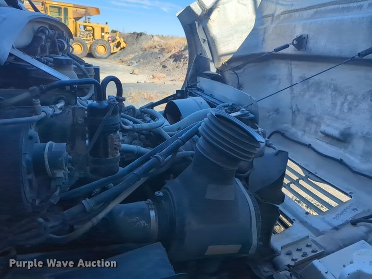 image for item ER4582 2007 Sterling Acterra flatbed truck