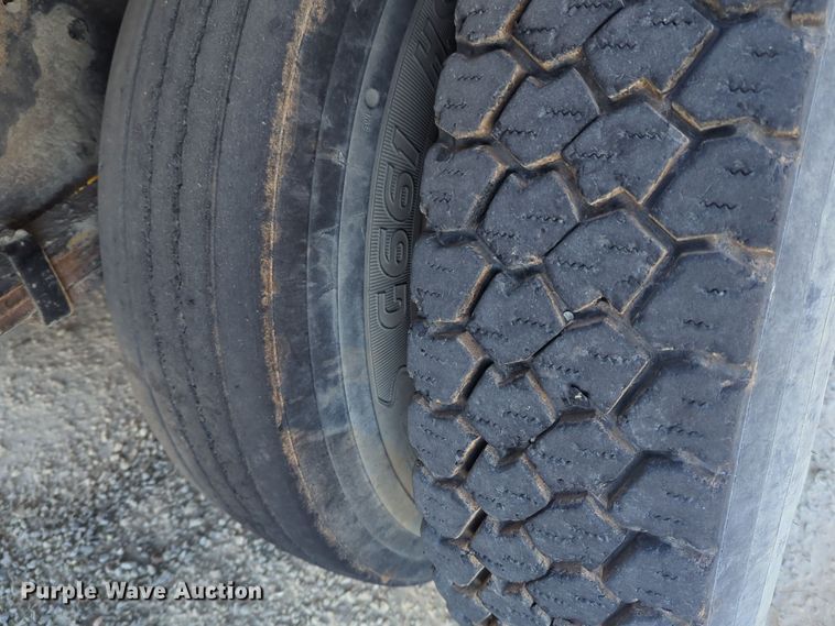 image for item ER4582 2007 Sterling Acterra flatbed truck