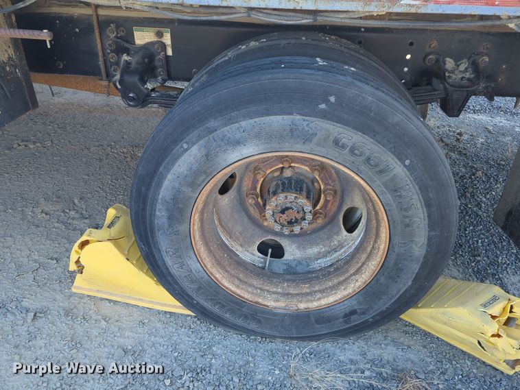 image for item ER4582 2007 Sterling Acterra flatbed truck