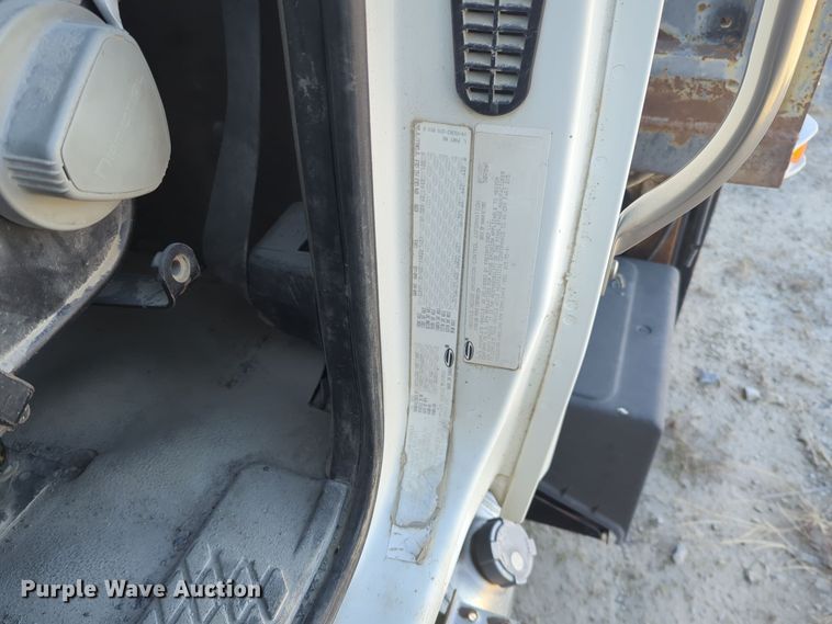 image for item ER4582 2007 Sterling Acterra flatbed truck