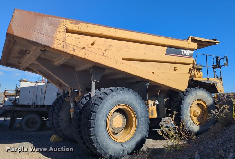 image for item ER4583 2000 Caterpillar 773D haul truck
