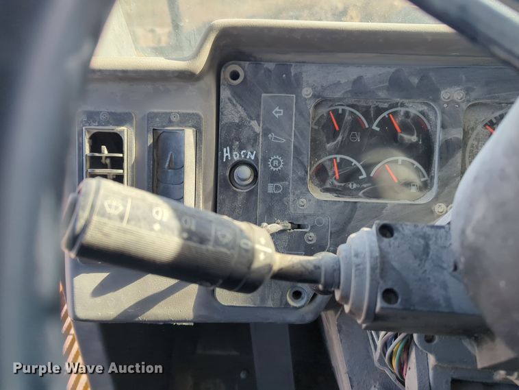 image for item ER4583 2000 Caterpillar 773D haul truck