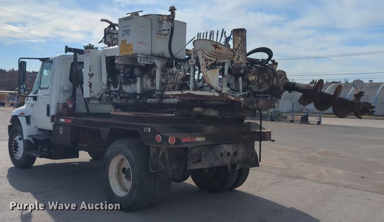 image for item ER4588 2002 International 4300 pressure digger truck