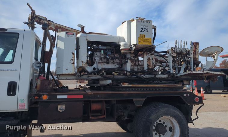 image for item ER4588 2002 International 4300 pressure digger truck