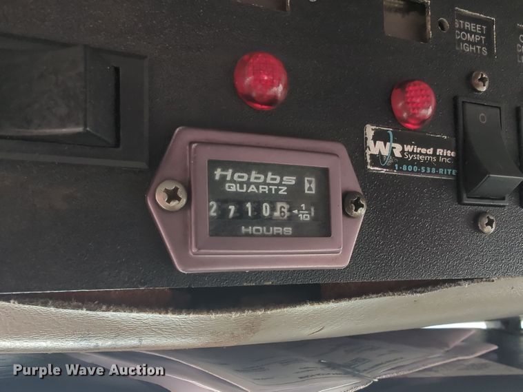 image for item ER4590 2003 Freightliner  FL80 digger derrick truck