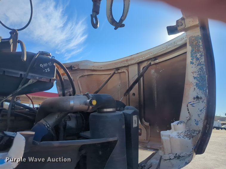 image for item ER4590 2003 Freightliner  FL80 digger derrick truck