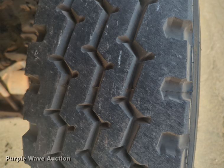 image for item ER4590 2003 Freightliner  FL80 digger derrick truck