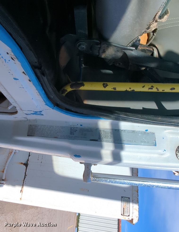 image for item ER4590 2003 Freightliner  FL80 digger derrick truck